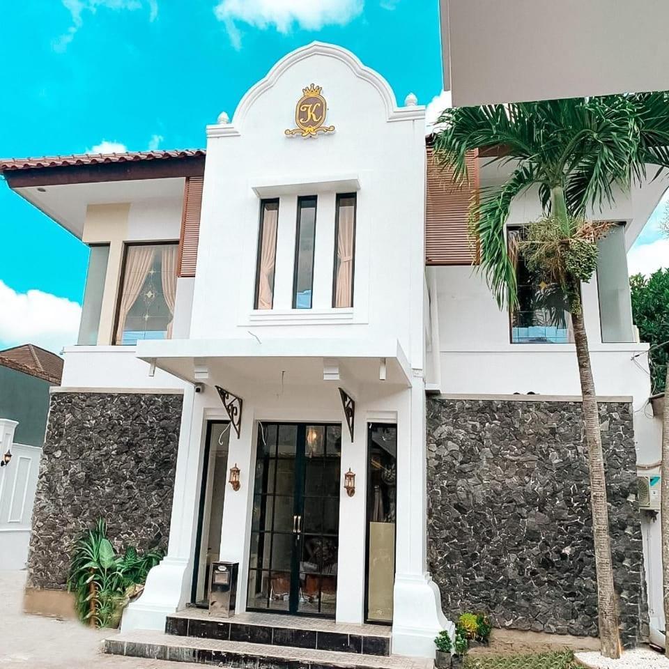 Kartiko Palagan Eksklusif Yogyakarta Hotel Kejayan Luaran gambar